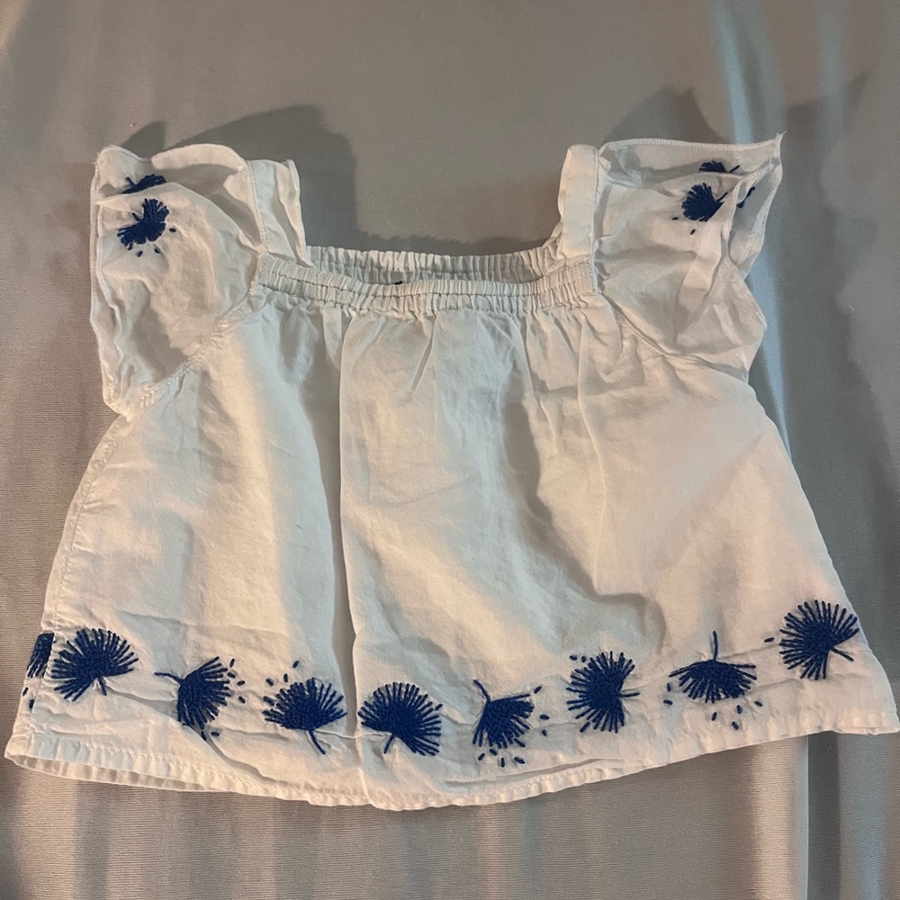 GAP White and Blue Embroidered Blouse with Ruffled Sleeves